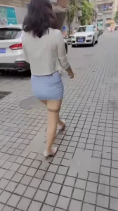 眼睛男漂亮妹.