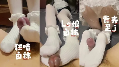 麻豆传媒MD0171与学妹共度性福夏日撩動獸性強推上床李曼妮