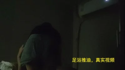 前段时间闹的沸沸扬扬的梁小青瞒着男友偷情事件mp4