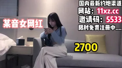 0628约操高颜值网红美女复式楼梯骑乘8