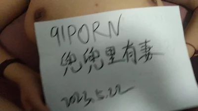 STP20809来两萝莉嫩妹留下一个一线天肥逼张开双腿特写抬腿肩上扛大屌抽插搞得妹子受不了喊疼